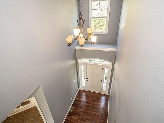 4th image of 8091 Coldwater Dr