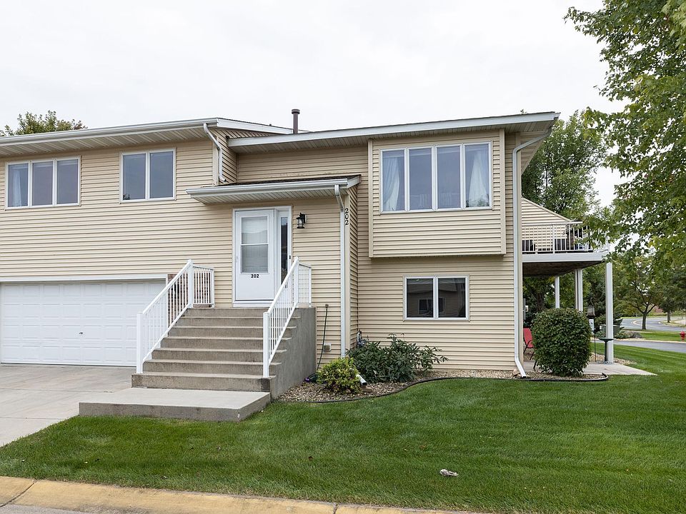 1st image of 202 Sieben Crest Ln