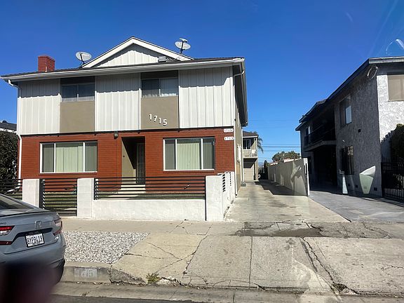 2nd image of 1715 W 80th St #3