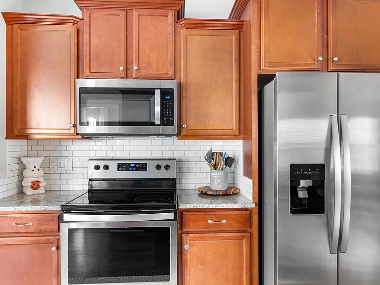 5226 Cloister Dr — Photo 8