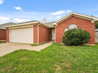 2312 Corral Dr, Fort Worth, TX 76133