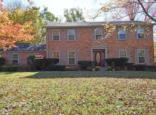2647 Montchateau Dr, Cincinnati, OH 45244