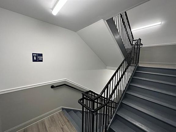 4th image of 285 Parker Ave