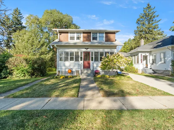 118 N 4th St, Geneva, IL 60134