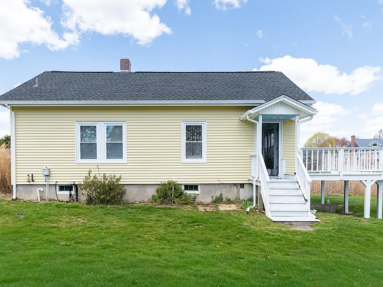 24 Shore Dr — Photo 30