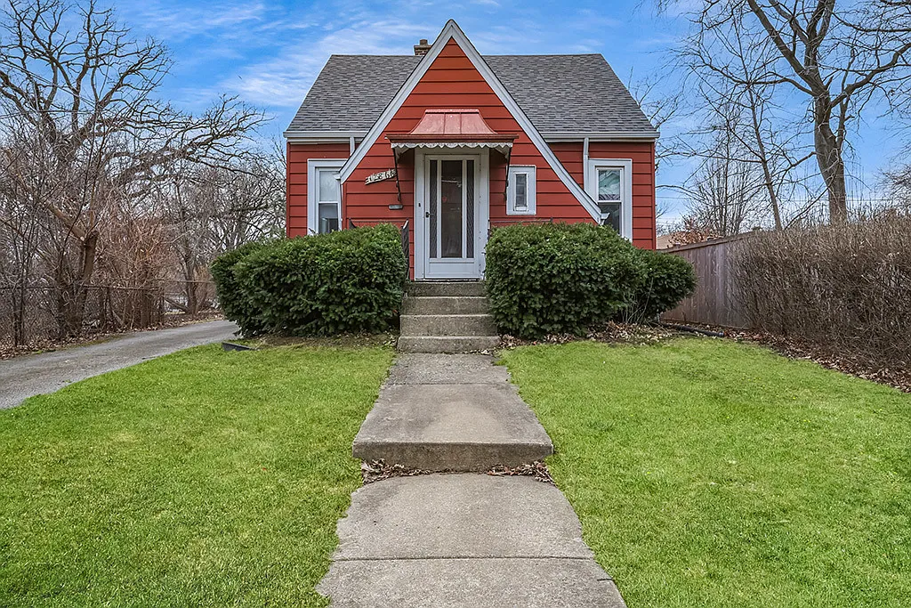 17866 Ashland Ave photo 1