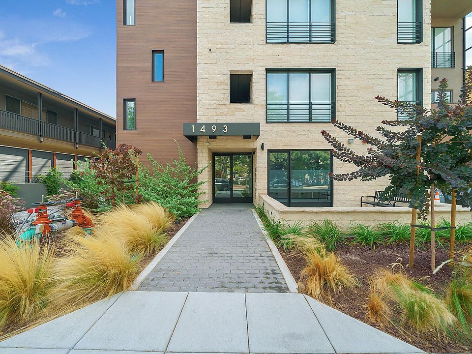 1st image of 1493 Oak Grove Ave #202