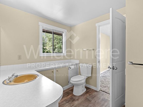4th image of 7805 E Upriver Dr