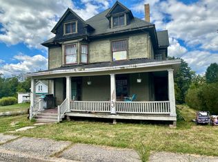 3891 Cortland Dr, New Paris, PA 15554