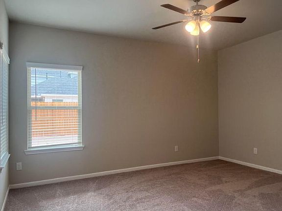 4th image of 450 Aurora Creek Ln