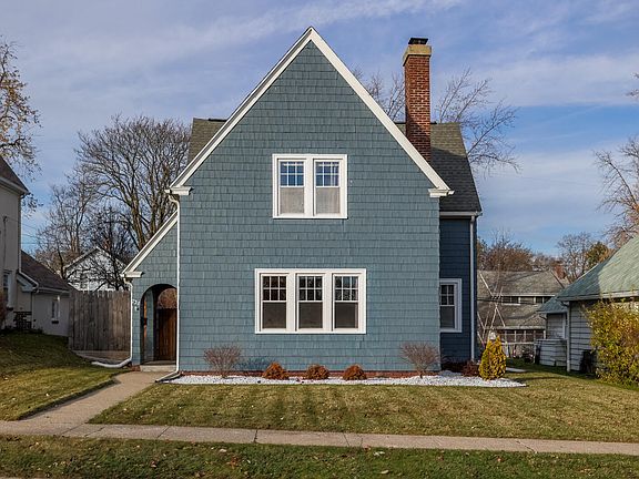 2nd image of 738 Beverly Park Pl