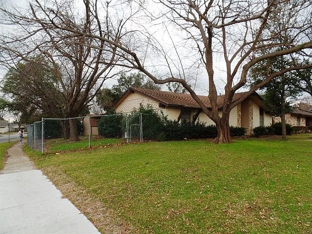 1st image of 1002 Birchwood Dr