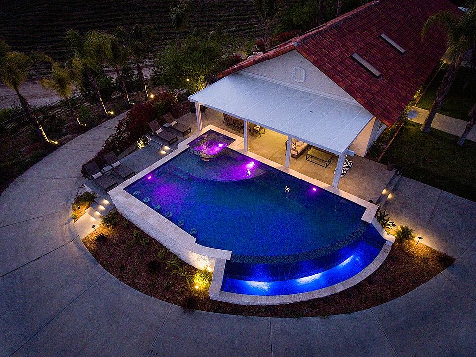 2nd image of 36651 Avenida Verde