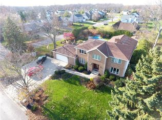 731 David Ln, Lewiston, NY 14092