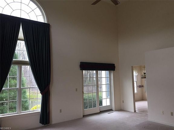 2nd image of 500 Turnberry Ct NE #1