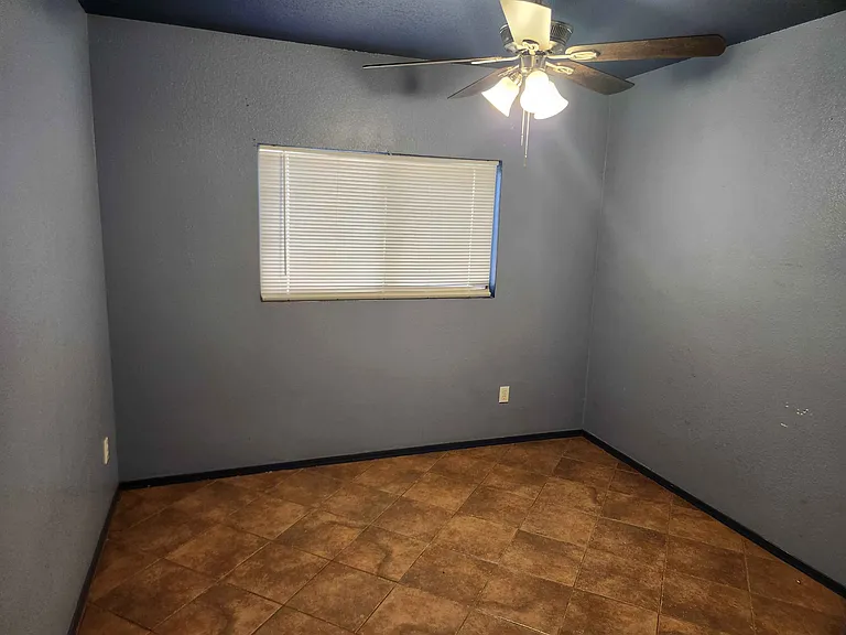 9214 W Pierson St — Photo 7