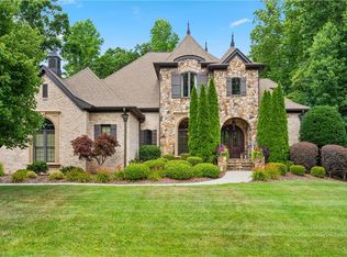 8018 Perlette Ct, Kernersville, NC 27284