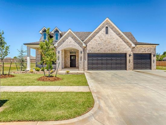 2805 Crystal Creek Dr, Yukon, OK 73099
