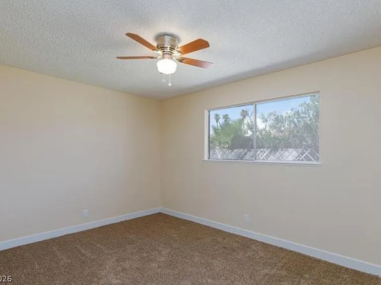6320 Shawnee Ave — Photo 22