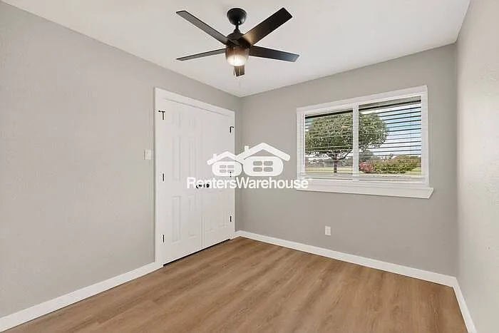 507 S Spring Creek Dr — Photo 37