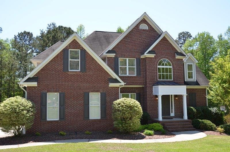 1st image of 440 Barrington Grange Dr