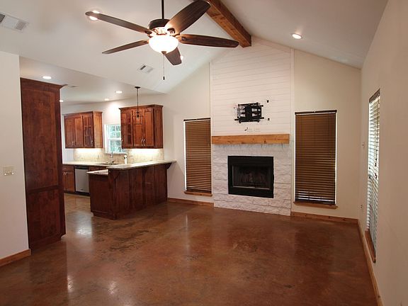 3rd image of 21081 County Road 444