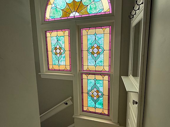 2nd image of 1105 N Clinton Blvd #1/2