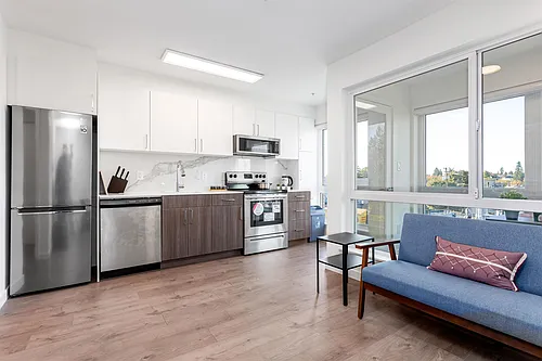 2551 Kingsway Photo 1