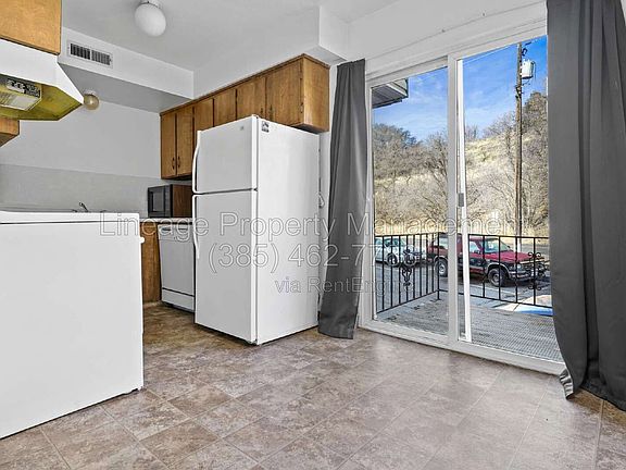 4th image of 590 Canyon Rd #10
