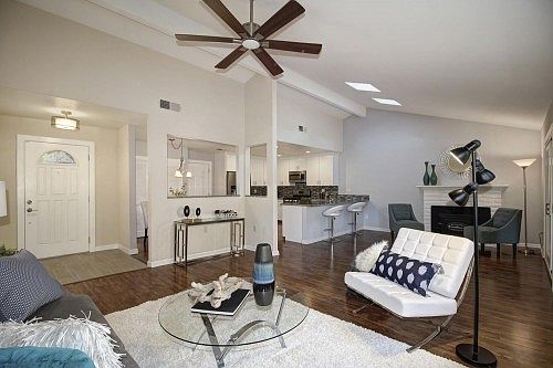 5th image of 504 Lyndhurst Ave
