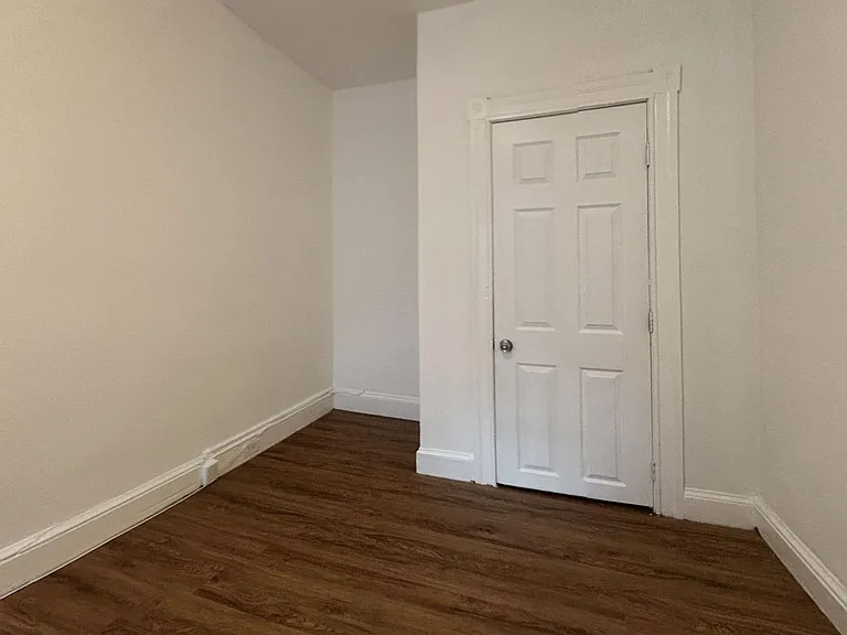 426 N Robinson St — Photo 9