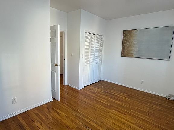 3rd image of 113 E 122nd St #2