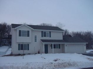 180 Prairie View Dr NE, Pine Island, MN 55963