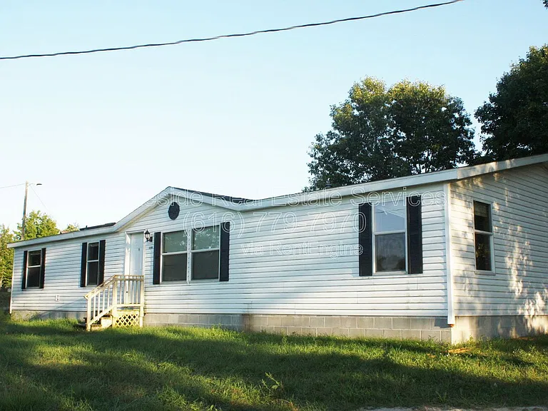 10500 21 Mile Rd NE — Photo 1