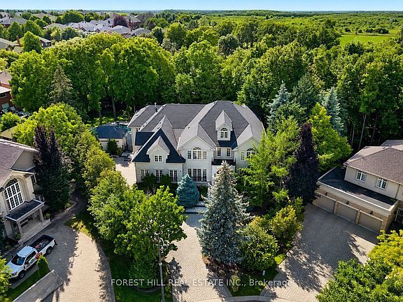 3rd image of 160 Renaissance Ct