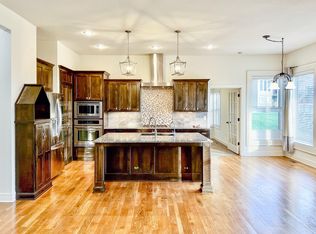 9603 W 164th Ct, Overland Park, KS 66085