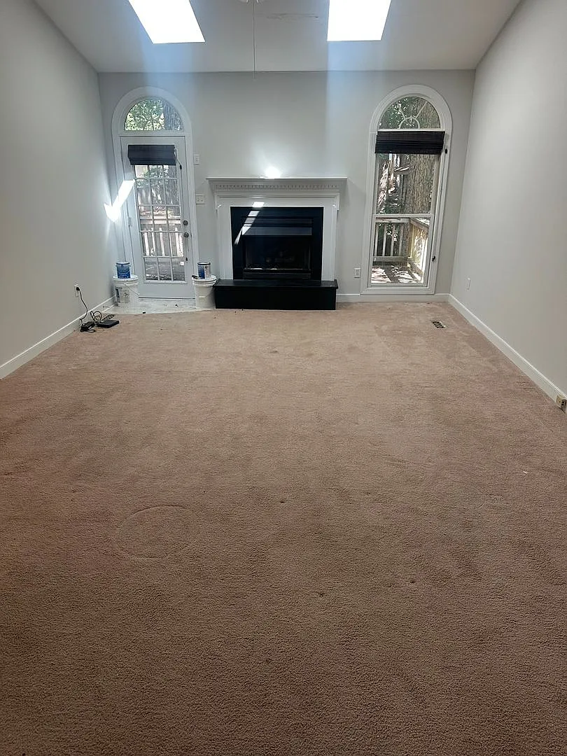 Great 3 bedroom two bath ranch home — Photo 2