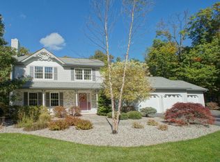 347 Fish Hill Rd, Tannersville, PA 18372