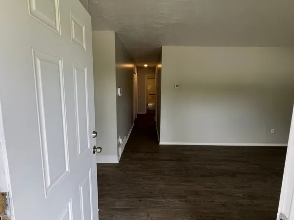 4729 E 173rd St, Cleveland, OH 44128