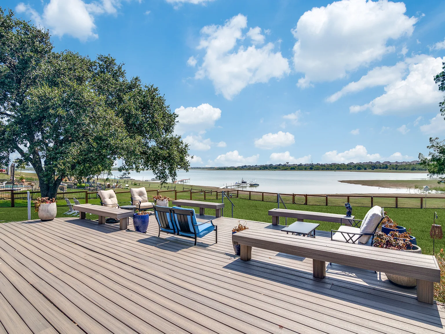 Buccaneer Point, Frisco — Photo 1