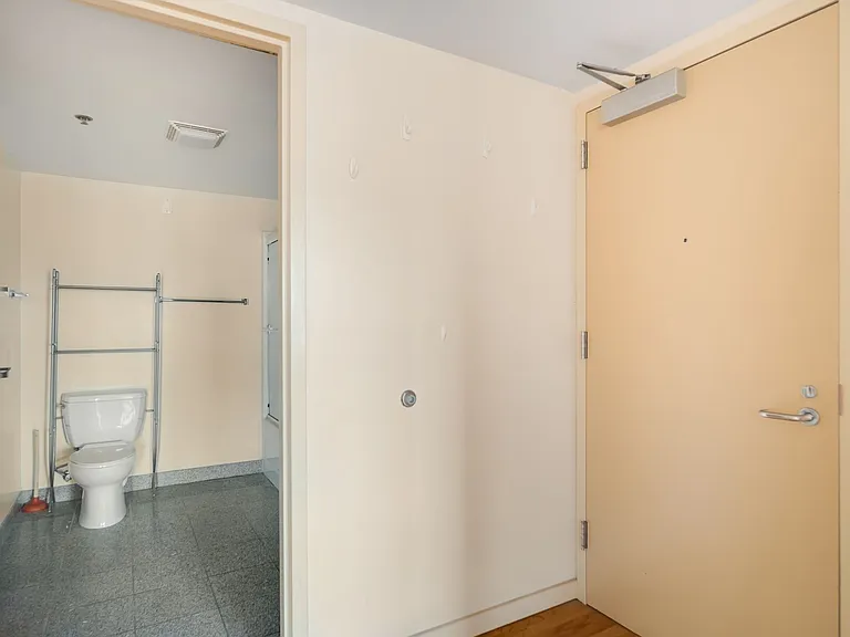 400 College Ave - The Heart of Collegetown — Photo 15