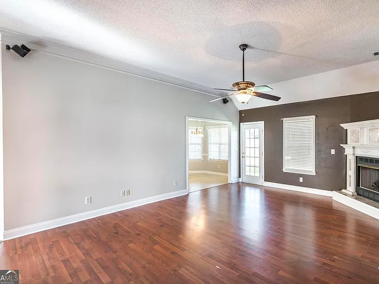 105 Millstone Way — Photo 10