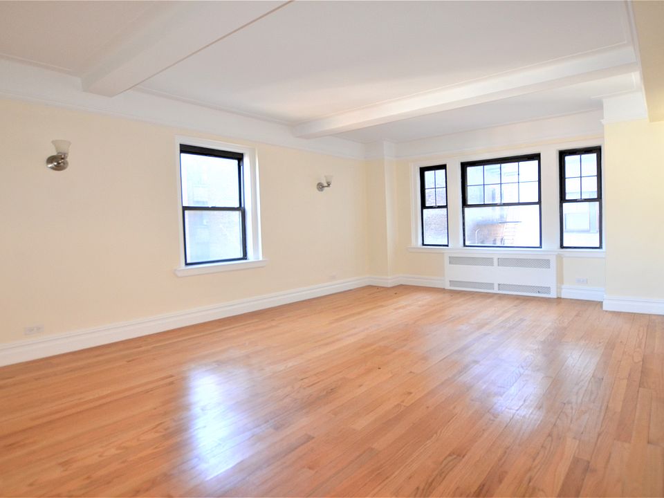 1st image of 95 Christopher St APT 3B