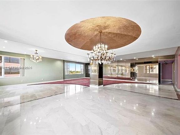 5th image of 5255 Collins Ave #Cu-5j