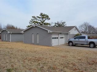 1600 Wade Dr, Bedford, TX 76022