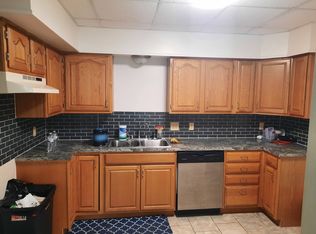 648 Willard St, Toledo, OH 43605