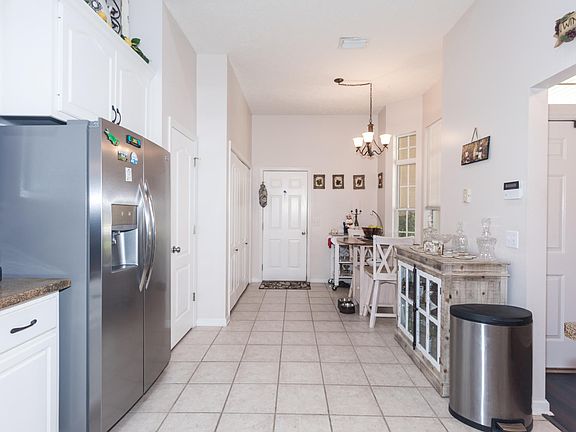 5th image of 7001 Starfish Ct