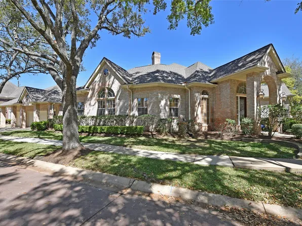 1710 Oyster Point Dr, Sugar Land, TX 77478