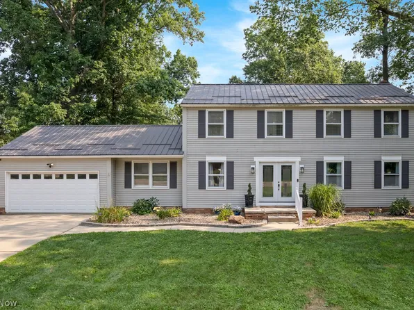 9555 Beryl St NW, Canal Fulton, OH 44614