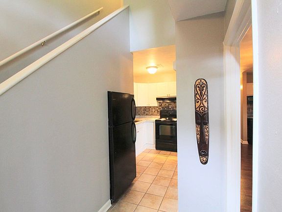 2nd image of 1470 Bradley Dr